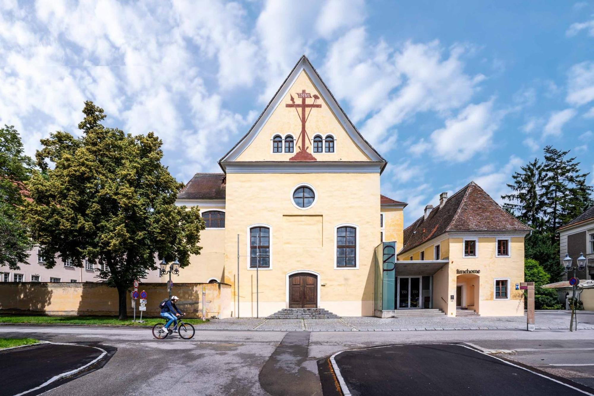 Limehome Krems Undstrasse Exterior photo