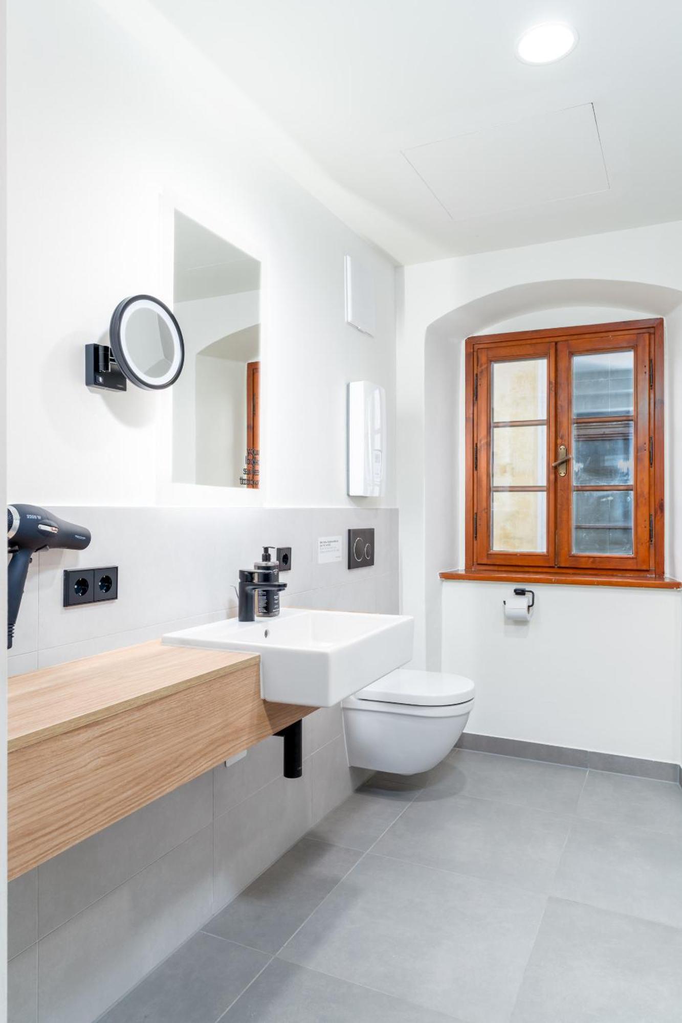 Limehome Krems Undstrasse Room photo