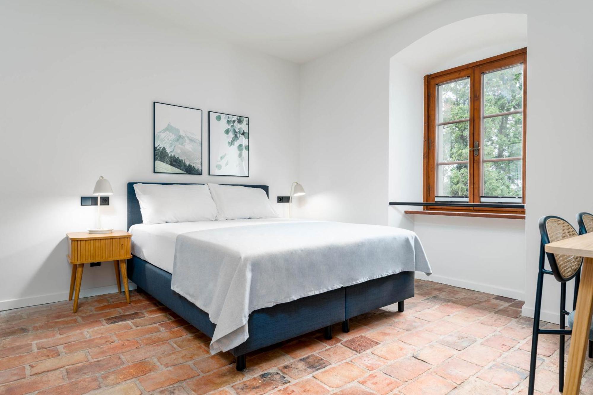 Limehome Krems Undstrasse Room photo