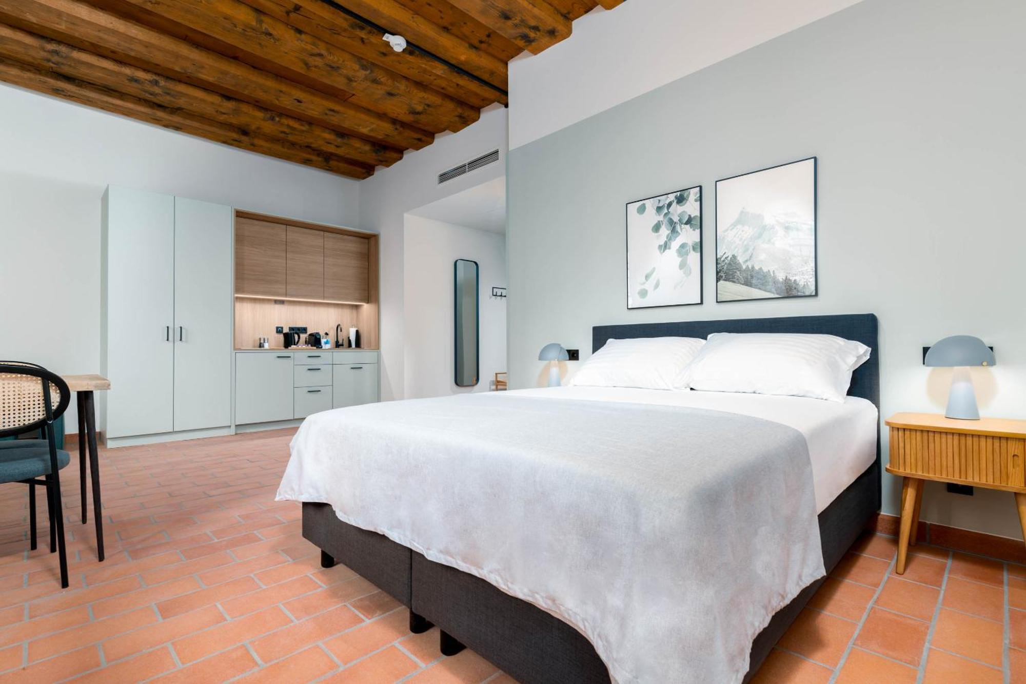 Limehome Krems Undstrasse Room photo